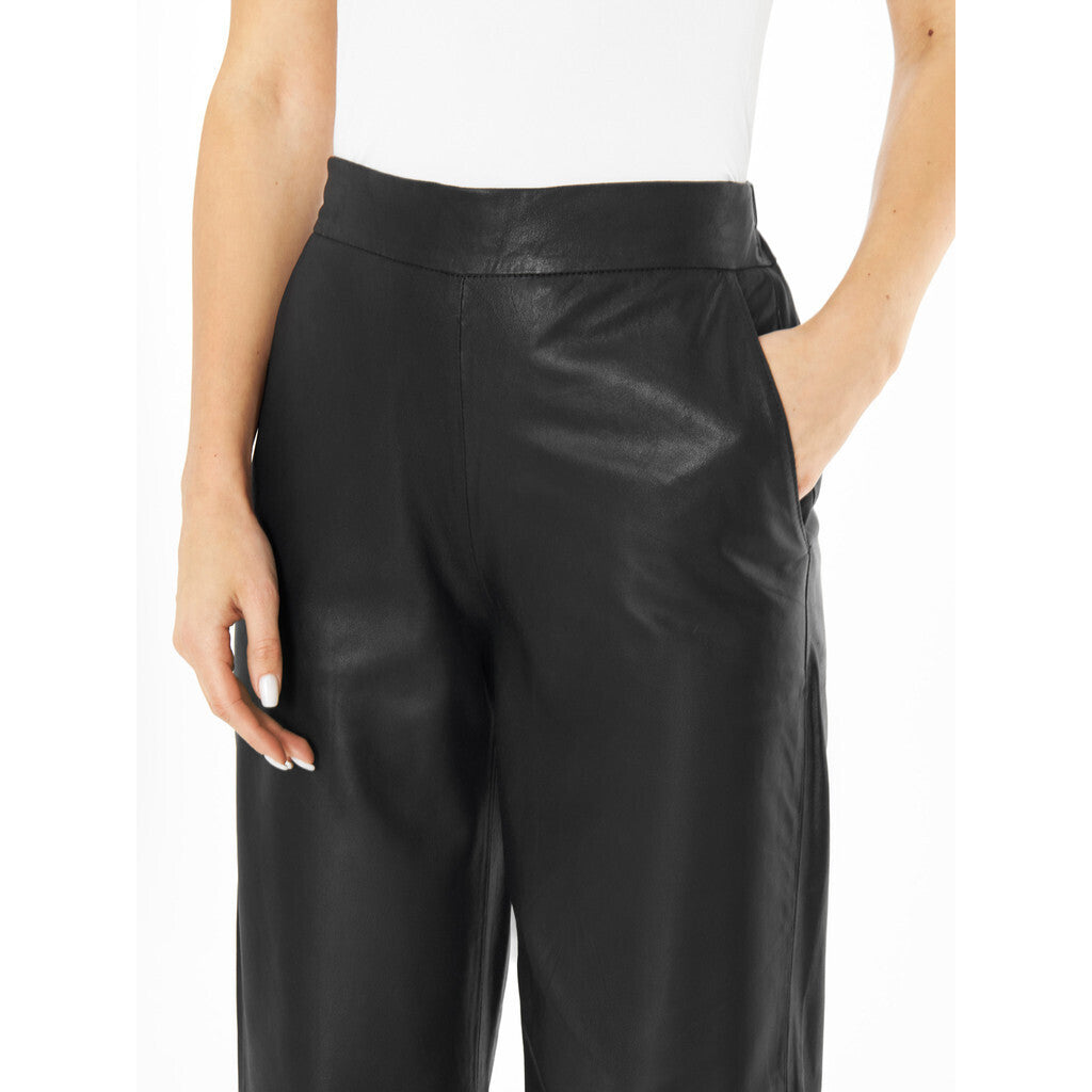 Depeche leather wear Alicia straight leg pants in leather Pants 099 Black (Nero)