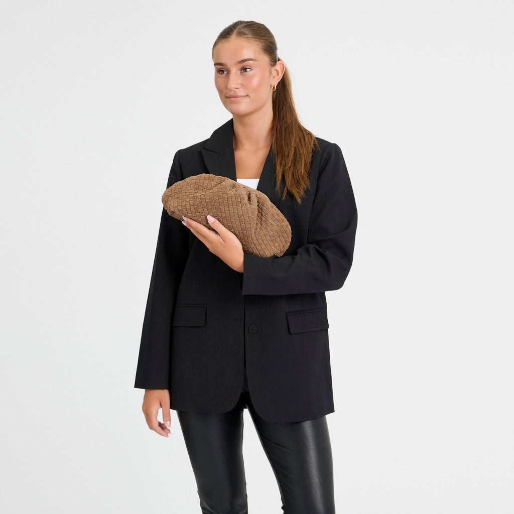 DEPECHE Berlin braided clutch Clutch 007 Mud