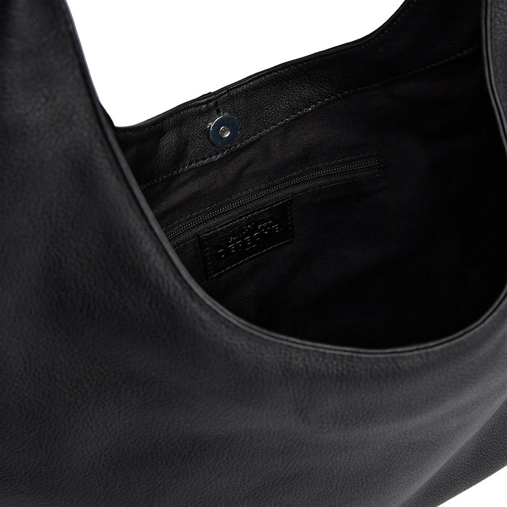 DEPECHE Classic calf leather shoulder bag Shoulderbag / Handbag 099 Black