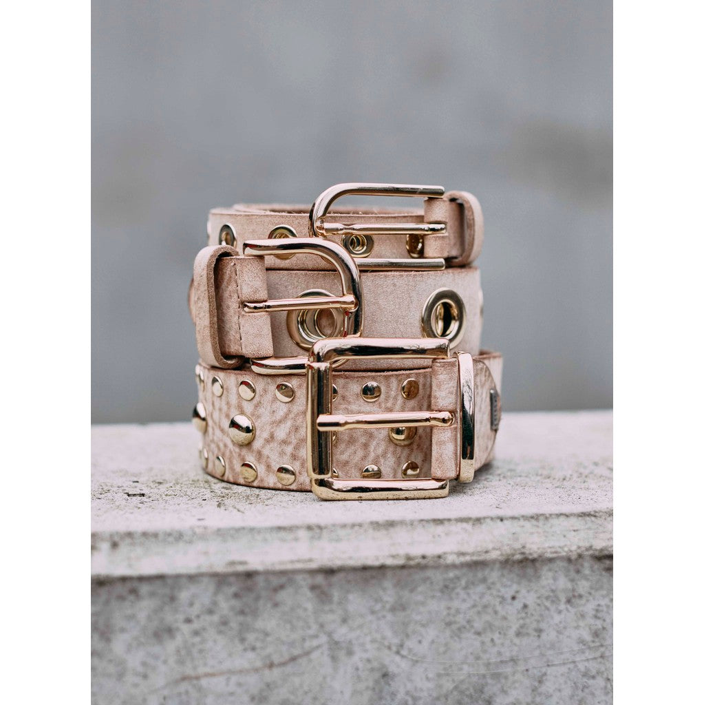 DEPECHE Cool jeans leather belt decorated with large eyelets Belts 011 Sand