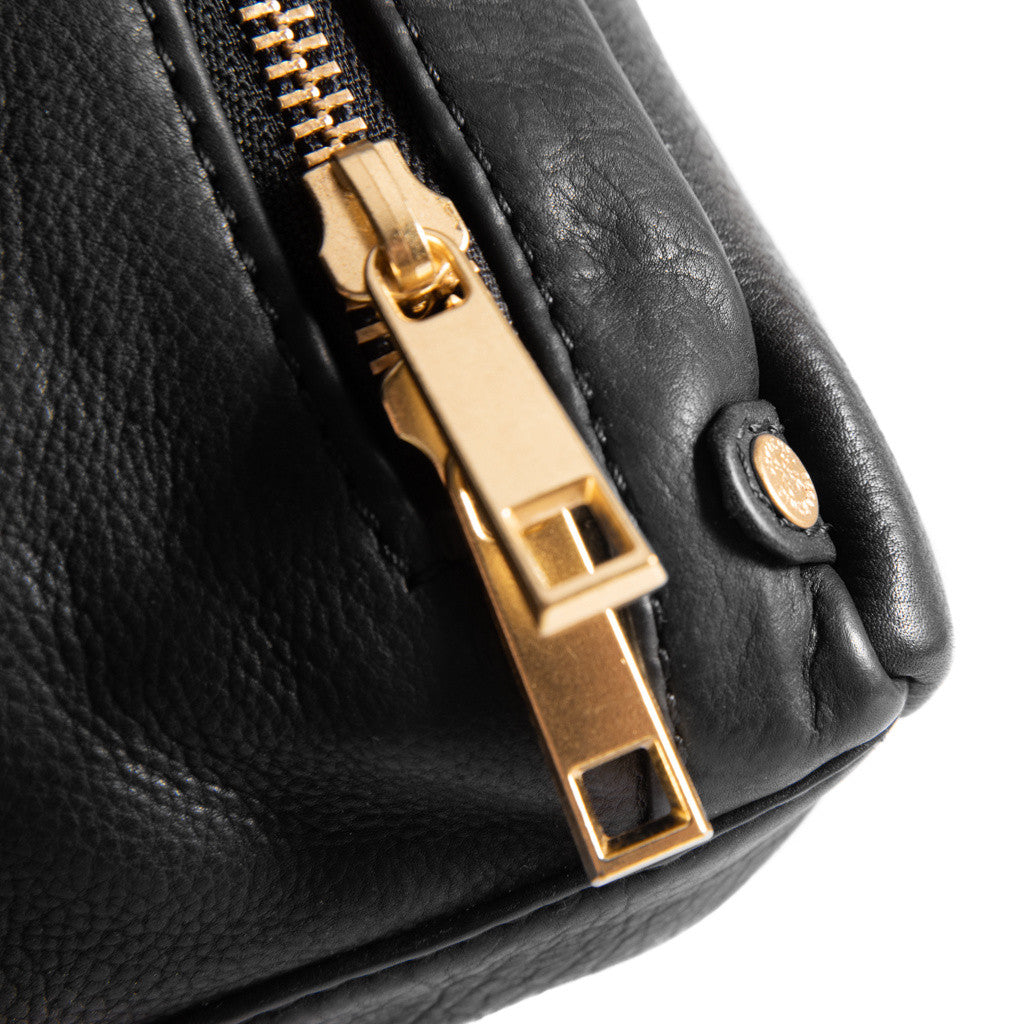 DEPECHE Crossover bag in silky soft leather quality Cross over 099 Black (Nero)