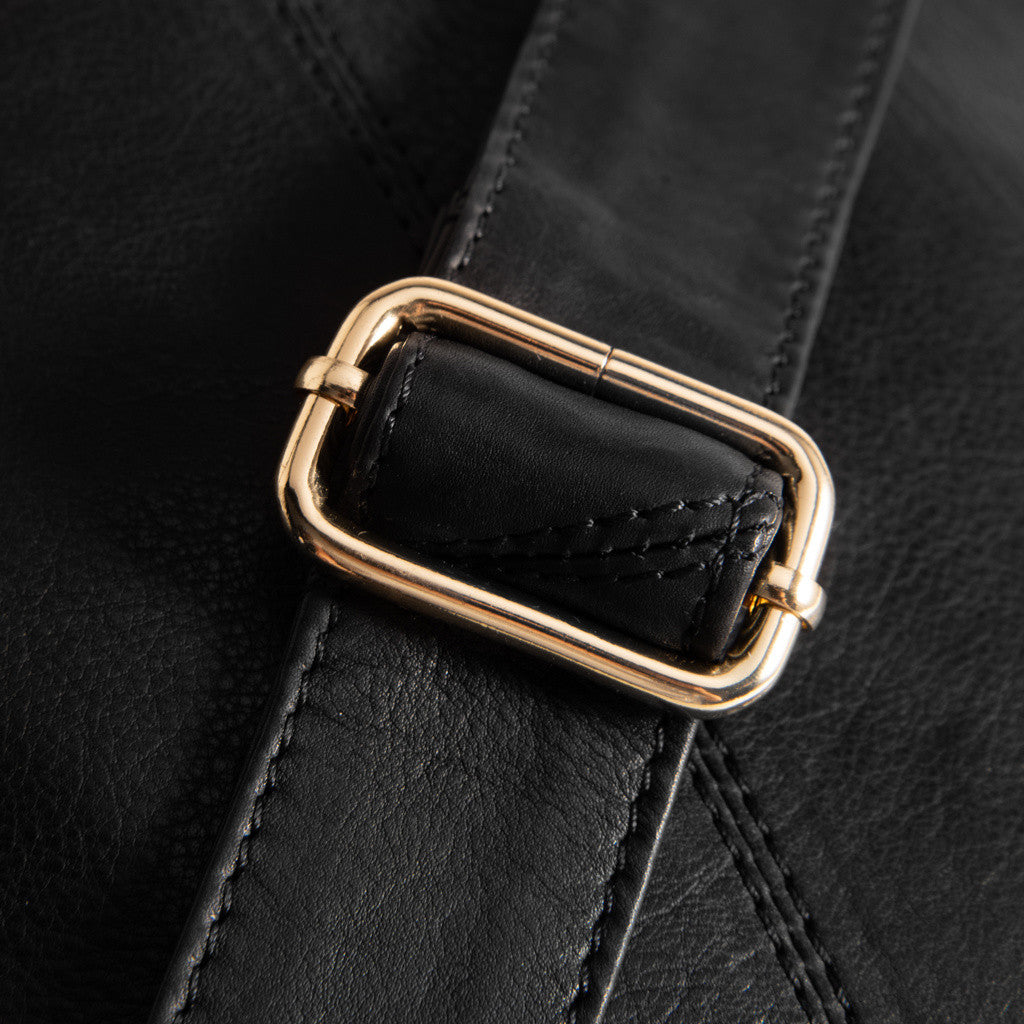 DEPECHE Crossover bag in silky soft leather quality Cross over 099 Black (Nero)