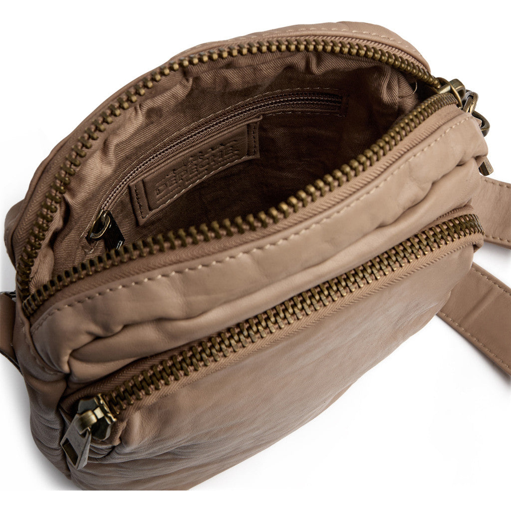 DEPECHE Crossover bag in strong and nice leather quality Cross over 168 Latte