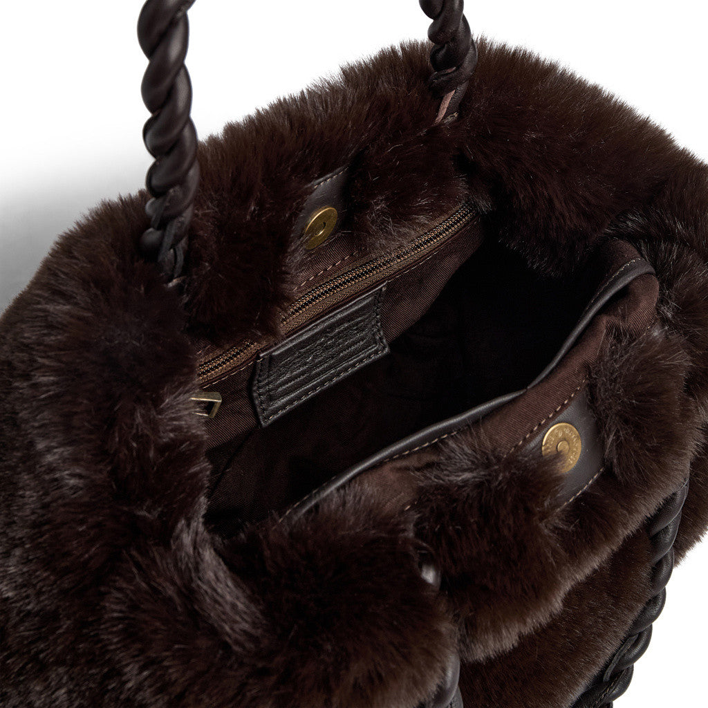 DEPECHE Faux fur handbag with braided leather handles Shoulderbag / Handbag 008 Chocolate