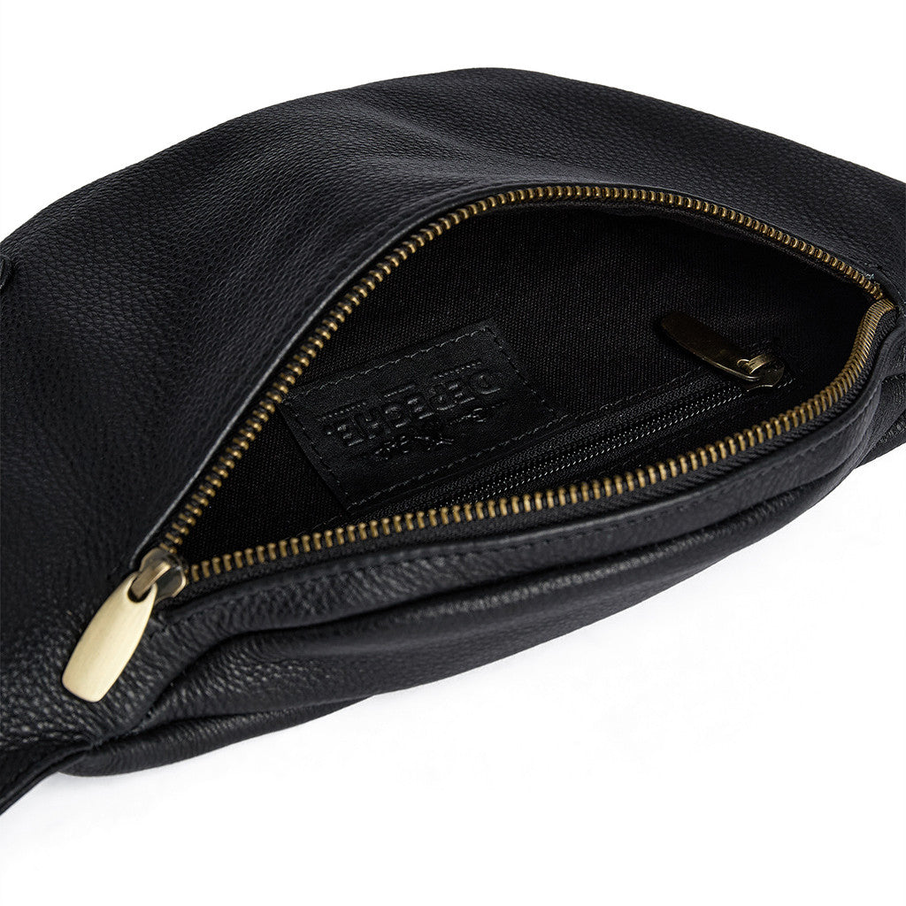 DEPECHE High-quality leather bumbag Bumbag 154 Black/Brass