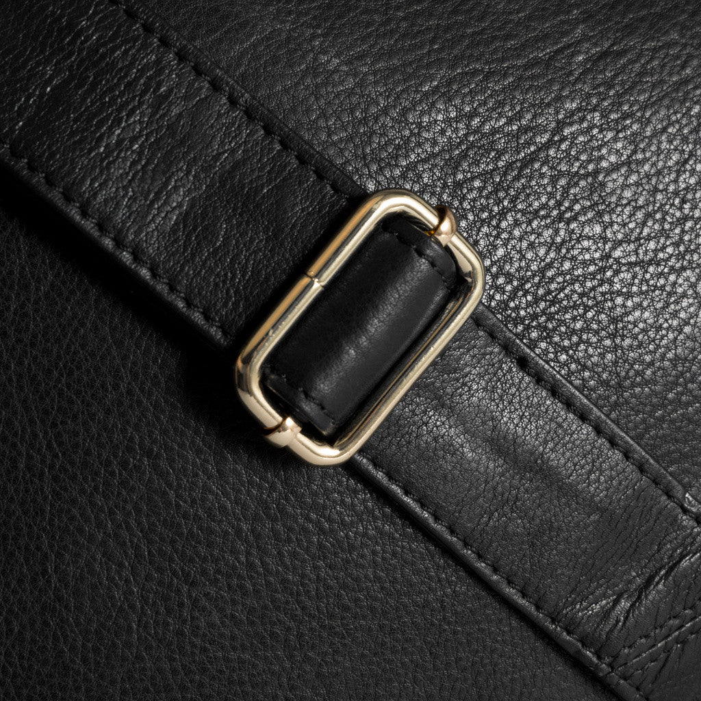 DEPECHE Large leatherbag in soft quality decorated with zippers Shoulderbag / Handbag 099 Black (Nero)