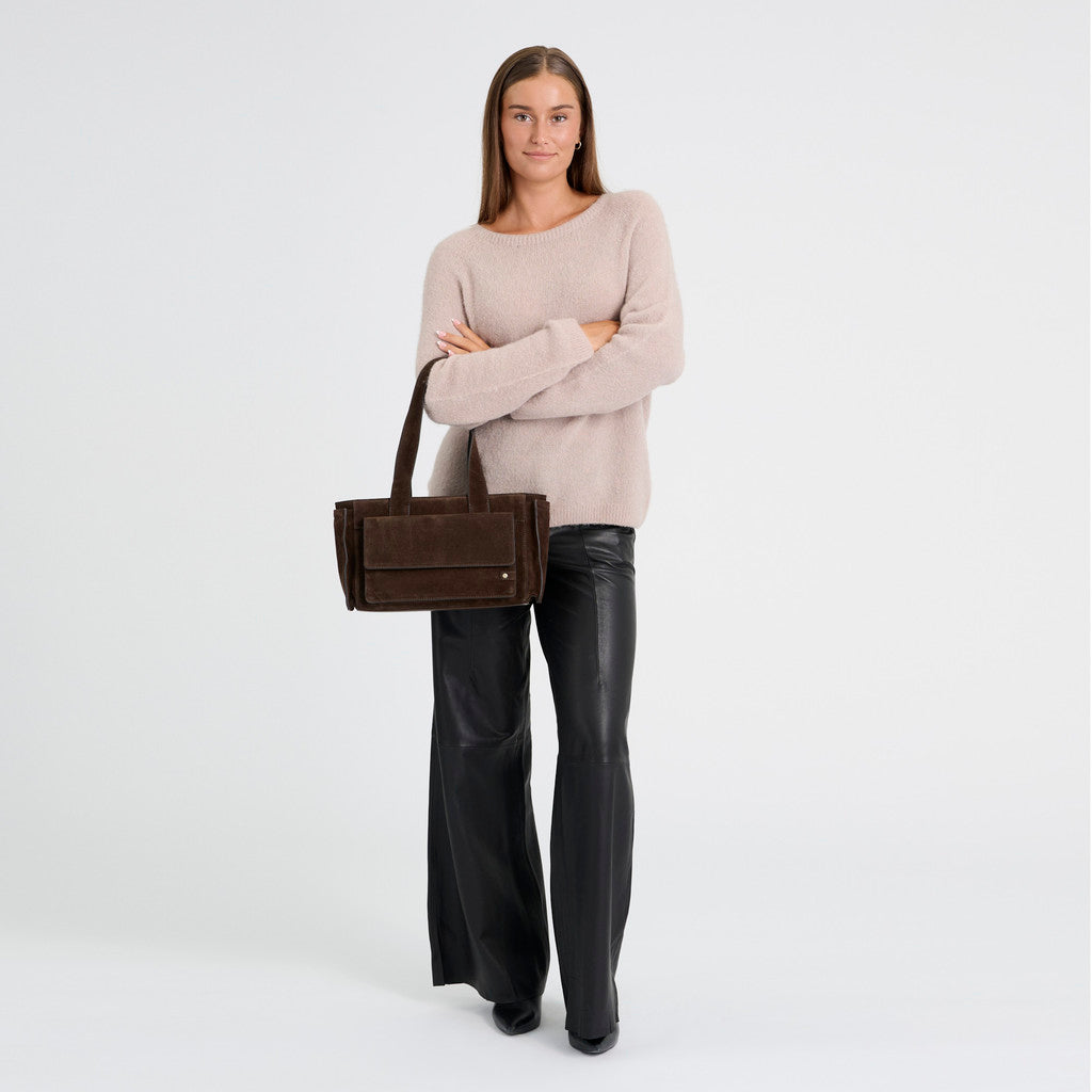 DEPECHE Madrid Shoulderbag Shoulderbag / Handbag 008 Chocolate