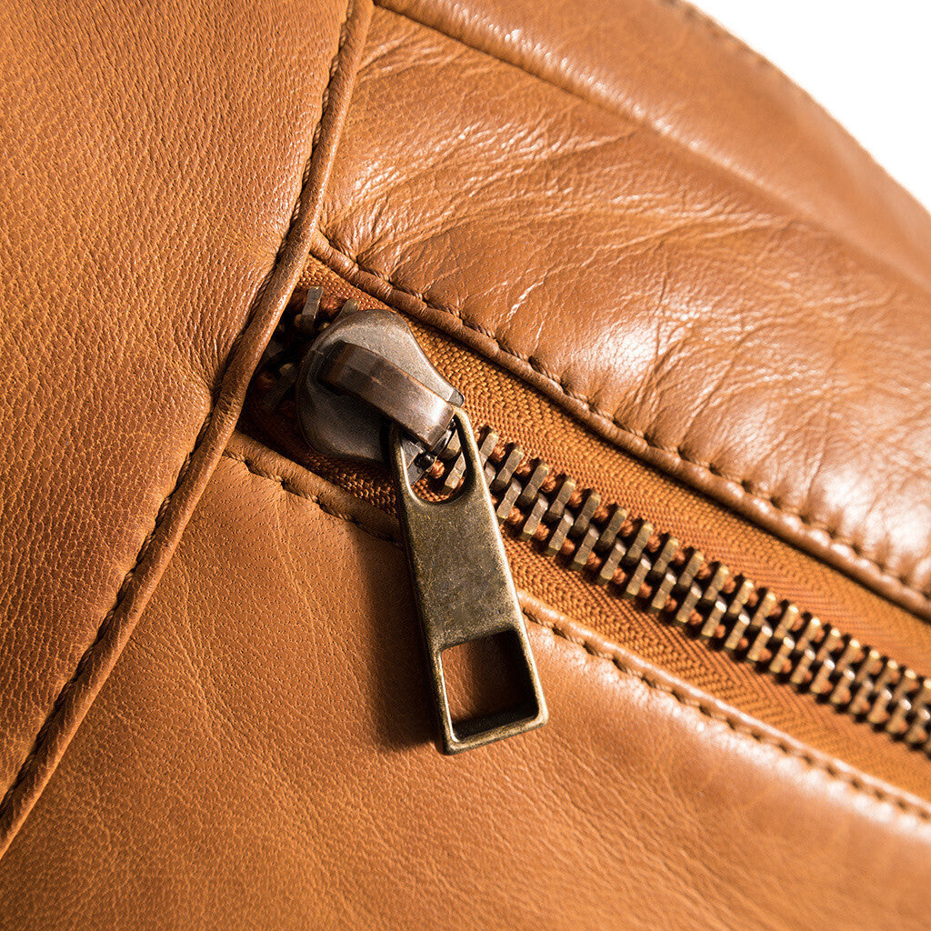 DEPECHE Oversize leather bumbag in high and soft quality Bumbag 014 Cognac