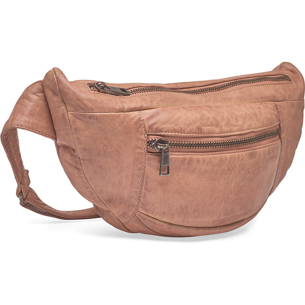 DEPECHE Oversize leather bumbag in high and soft quality Bumbag 156 Camel