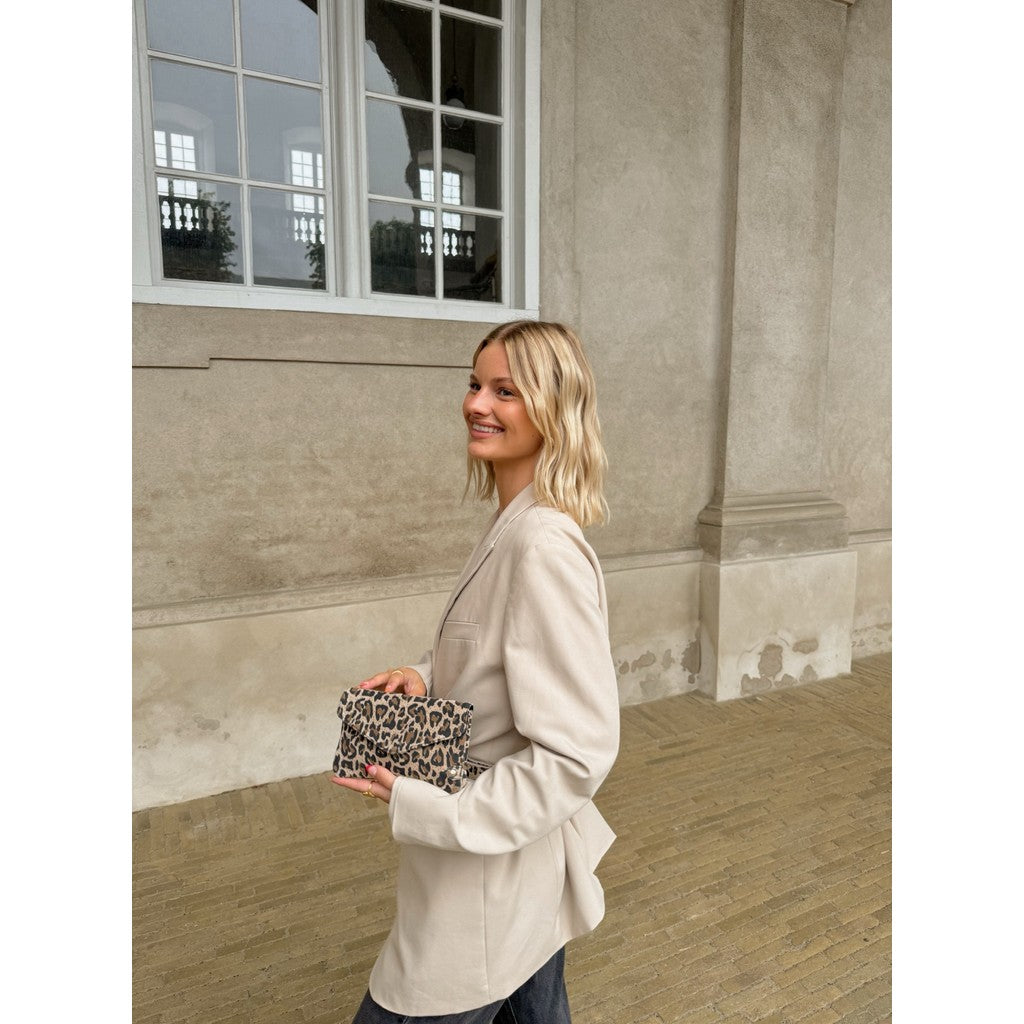 DEPECHE Purse/waist bag in soft leather and timeless design Purse / Credit card holder 082 Leopard