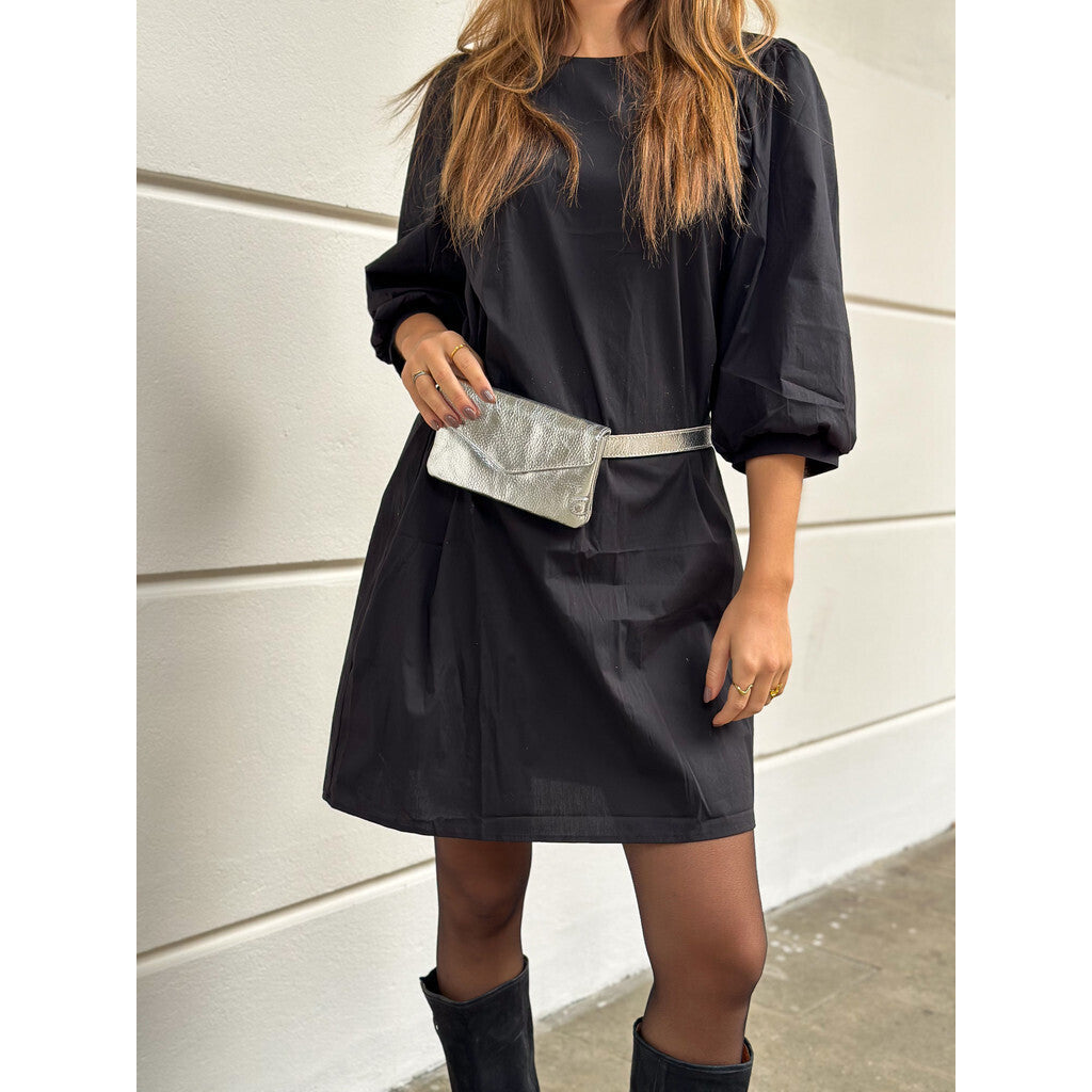 DEPECHE Purse/waist bag in soft leather and timeless design Purse / Credit card holder 108 Champagne