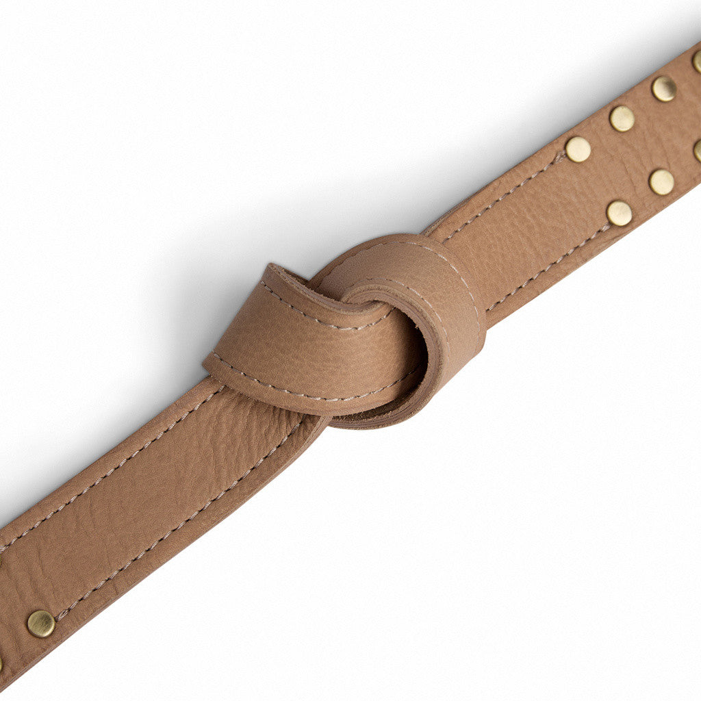 DEPECHE Statement leather belt with studs Belt 156 Camel