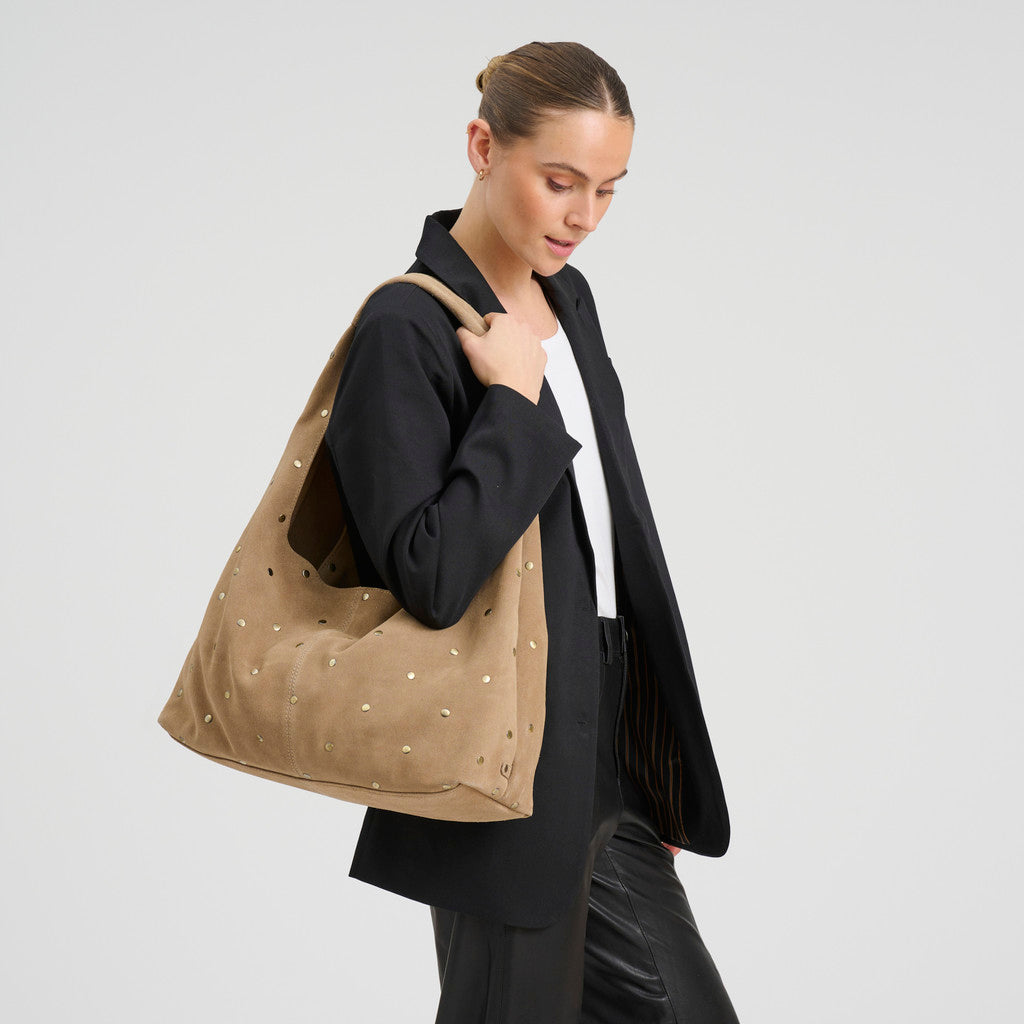 DEPECHE Suede shoulder and handbag with all-over studs Shoulderbag / Handbag 011 Sand