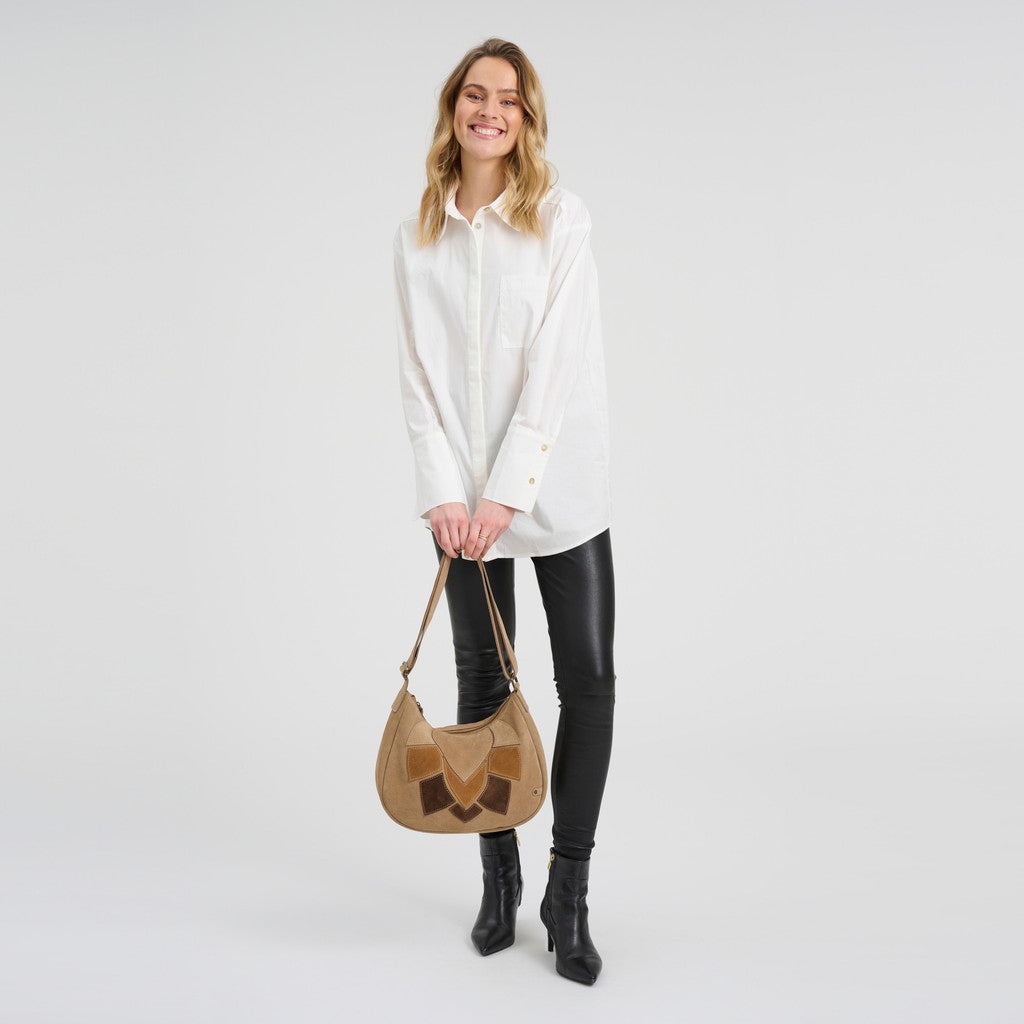 DEPECHE Suede shoulder bag with brown patch details Shoulderbag / Handbag 011 Sand