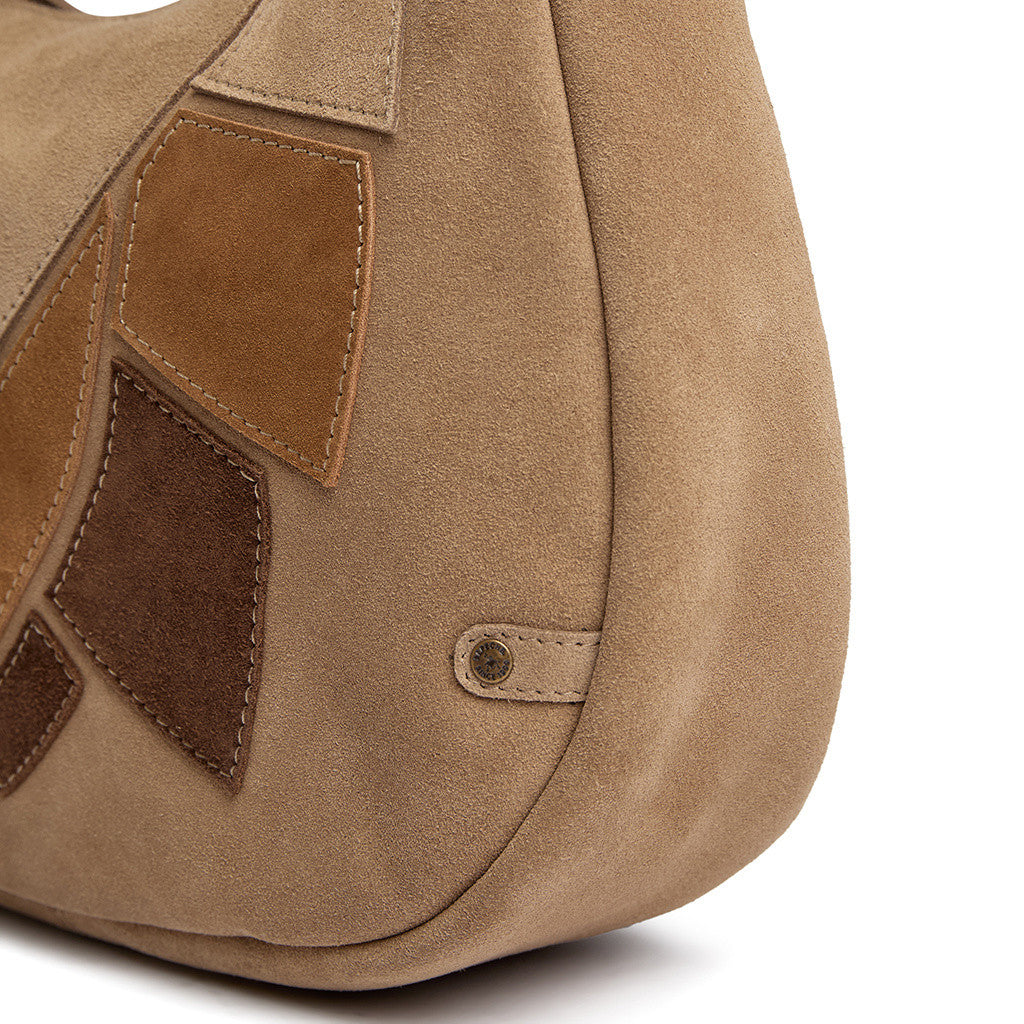 DEPECHE Suede shoulder bag with brown patch details Shoulderbag / Handbag 011 Sand