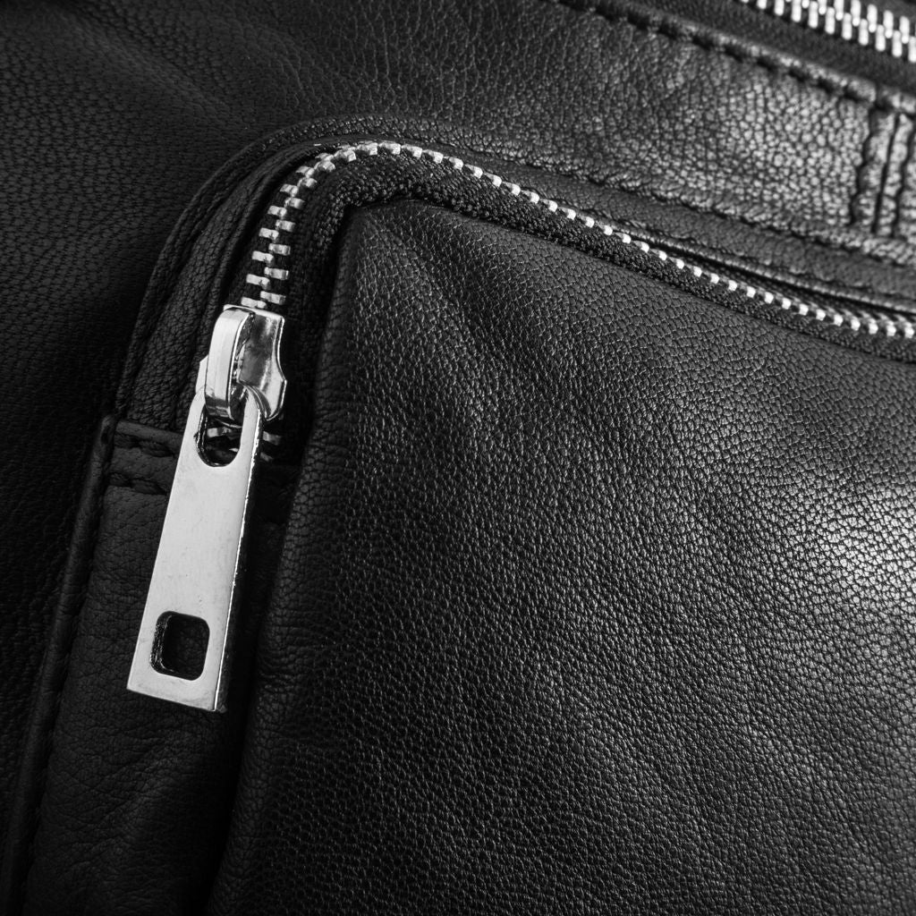 DEPECHE Classic must-have leather bumbag Bumbag 099 Black (Nero)